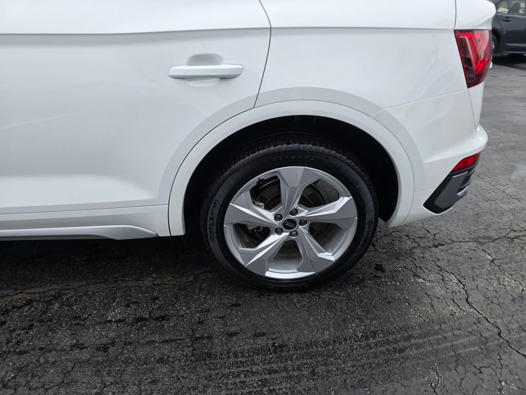 Used 2022 Audi Q5 2.0T Premium Plus w/ Premium Plus Package image 4