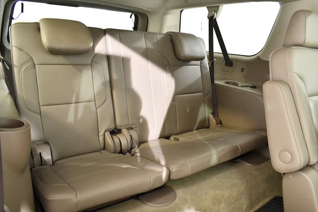 Used 2018 Chevrolet Suburban Premier AWD/4WD image 20
