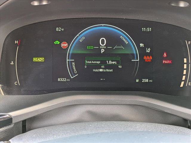 Used 2025 Toyota Camry SE FWD image 11