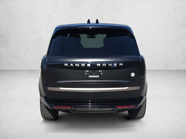 Used 2025 Land Rover Range Rover SV AWD/4WD image 6