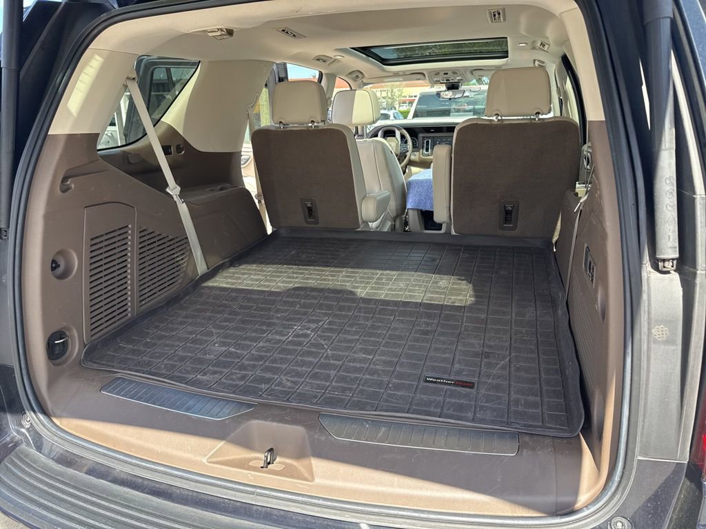 Used 2021 GMC Yukon Denali w/ Denali Premium Package image 18