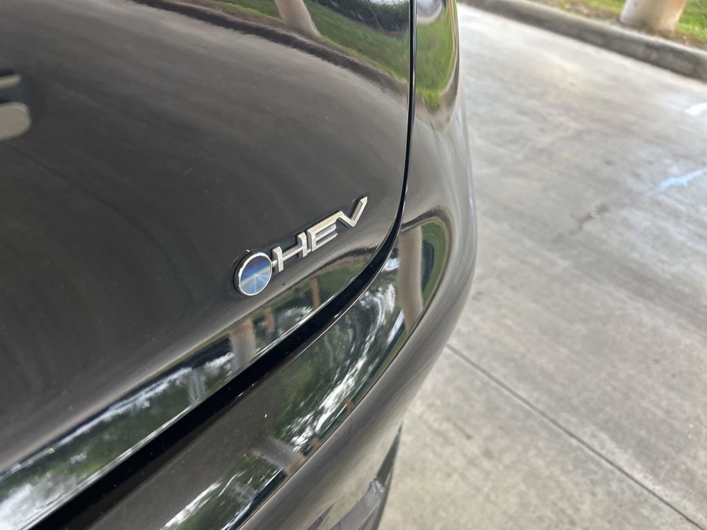 Used 2023 Toyota Prius Limited image 18