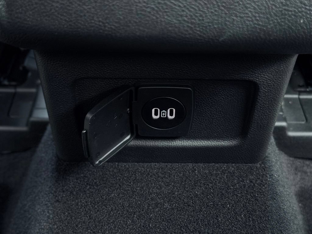 Used 2026 Lincoln Corsair Premiere AWD/4WD image 24