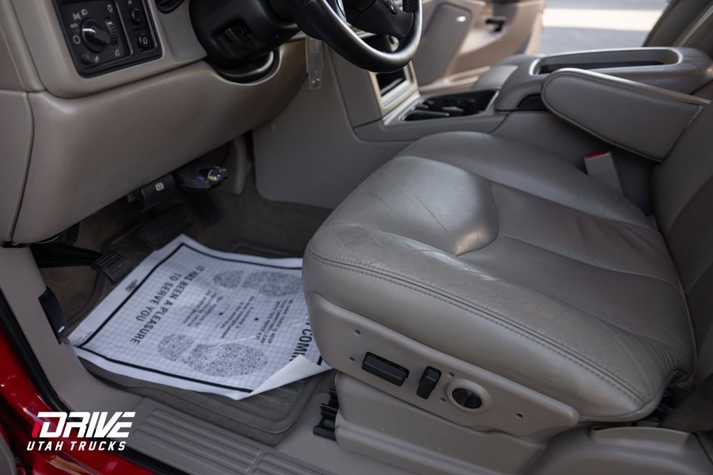 Used 2007 GMC Sierra 2500 SLT w/ Heavy-Duty Power Package image 30