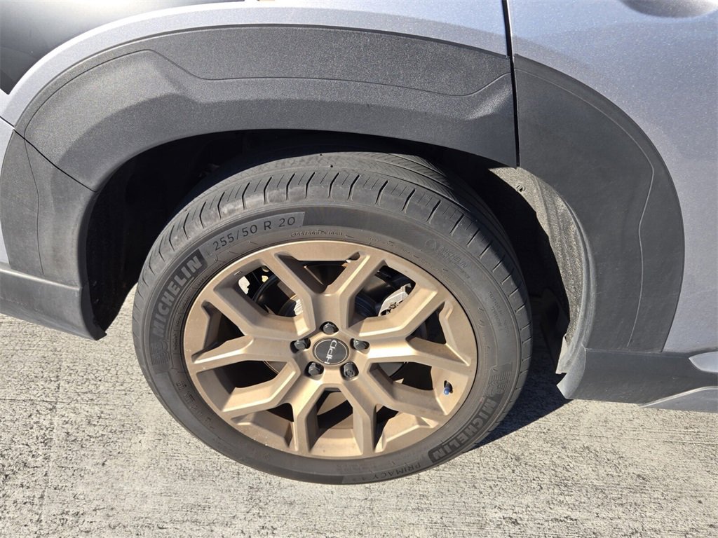 Used 2023 Honda Pilot Touring image 5