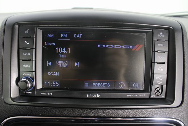 Used 2020 Dodge Grand Caravan SE image 4