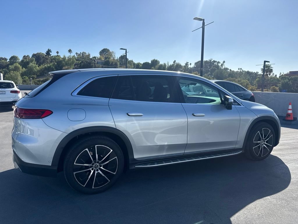 Used 2023 Mercedes-Benz EQS 450+ SUV image 4
