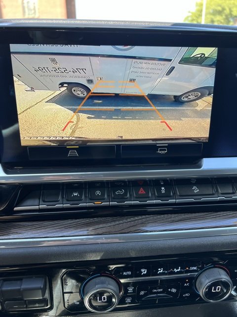 Used 2022 Chevrolet Silverado 1500 LT Trail Boss w/ Protection Package image 32