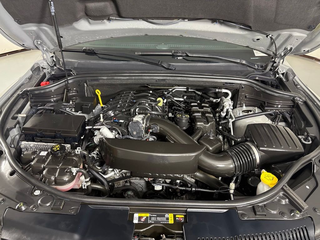 Used 2025 Dodge Durango GT AWD/4WD image 44