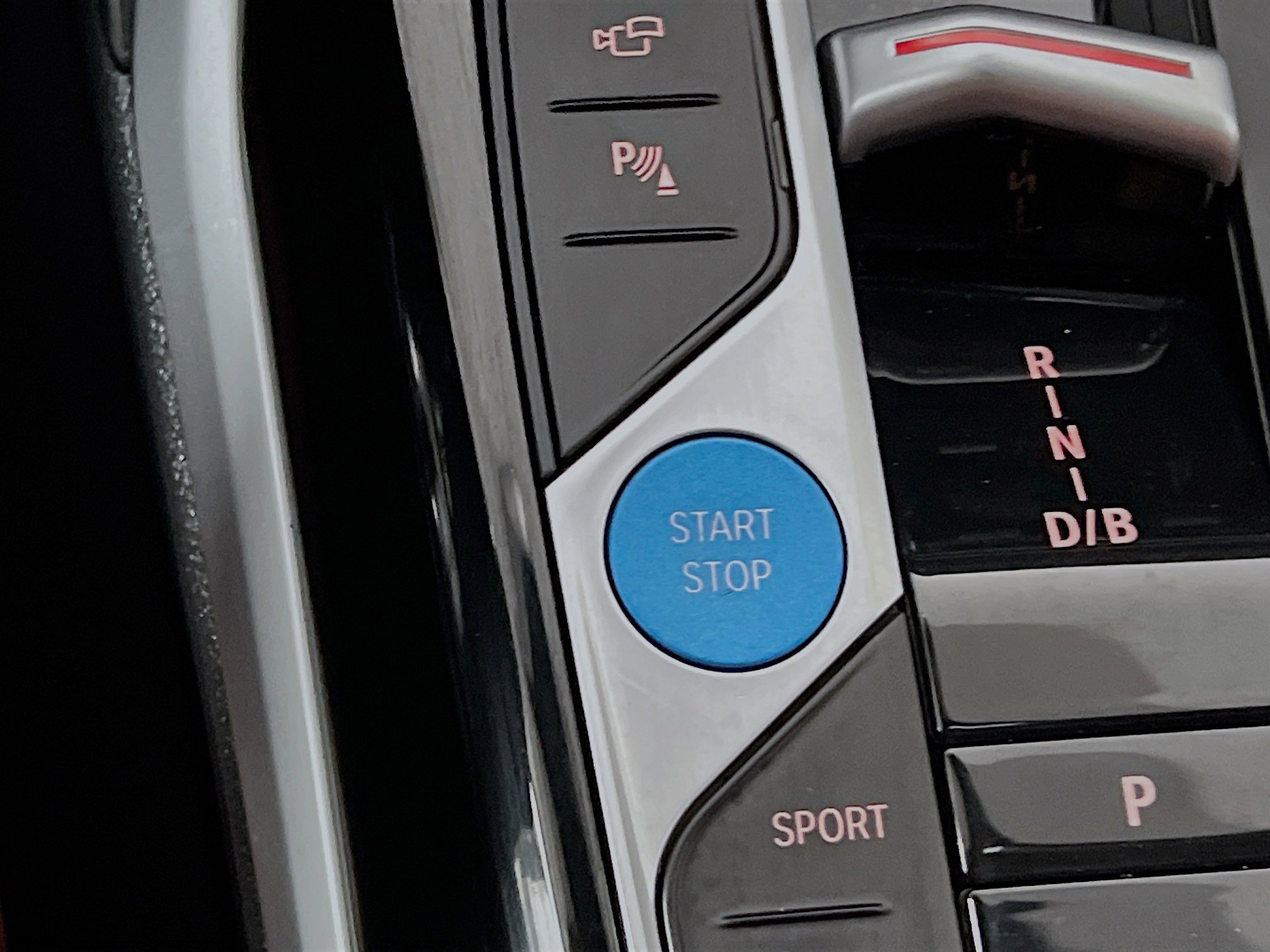 Used 2024 BMW i4 eDrive40 image 23