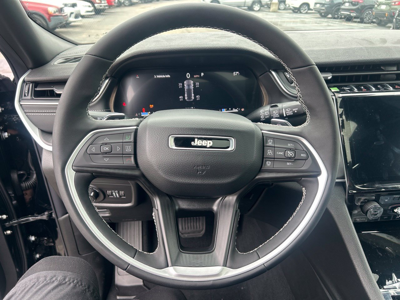 New 2027 Jeep Grand Cherokee Laredo X AWD/4WD image 18