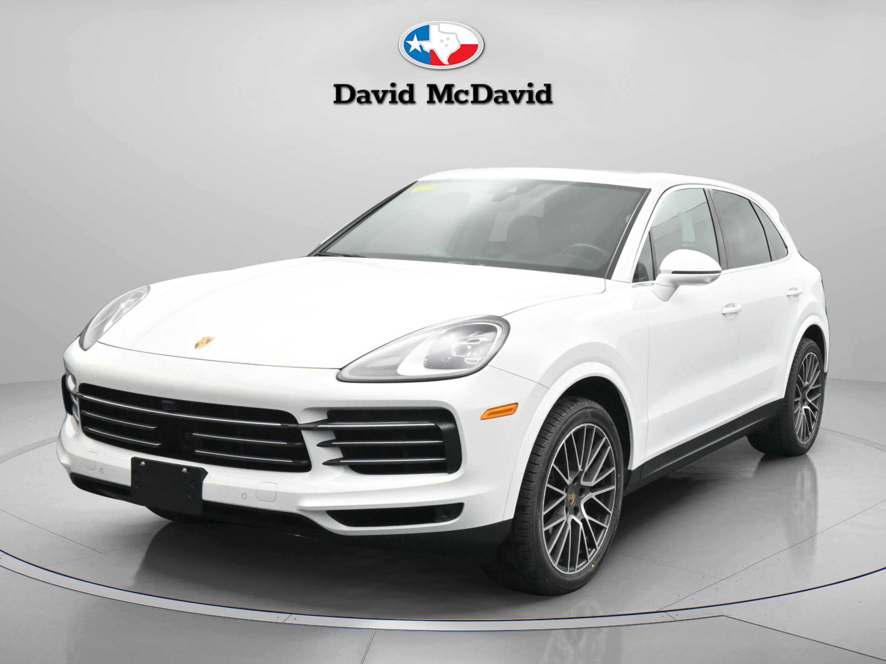 Used 2022 Porsche Cayenne image 1