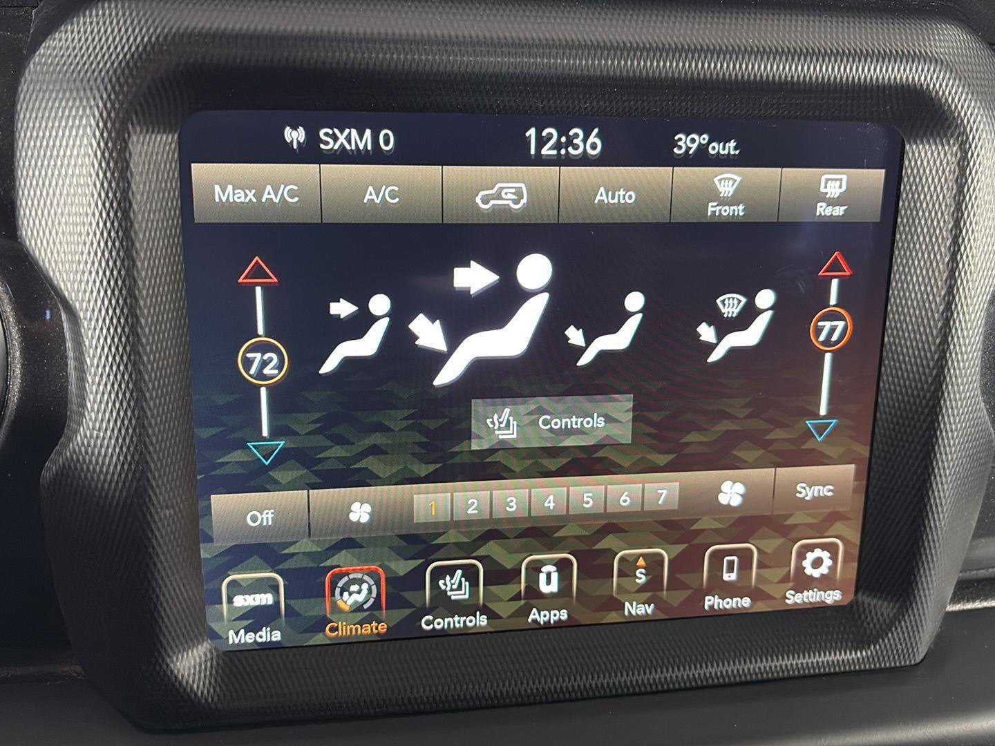 Used 2023 Jeep Wrangler Unlimited Sahara image 30