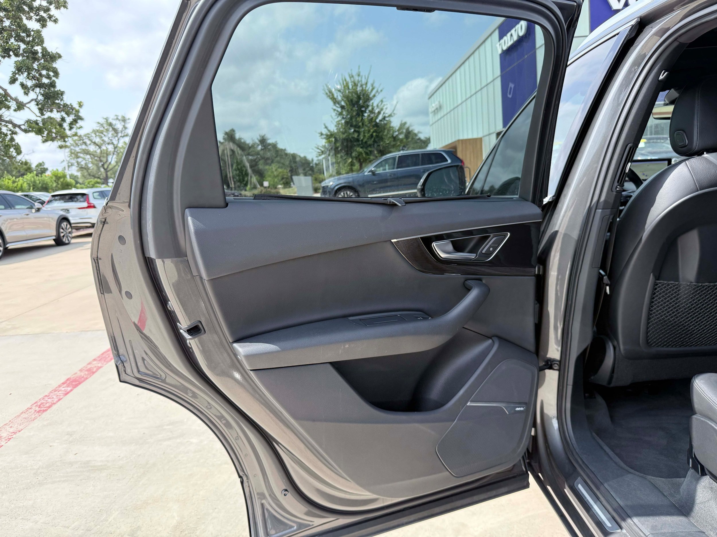 Used 2019 Audi Q7 3.0T Premium Plus AWD/4WD image 15