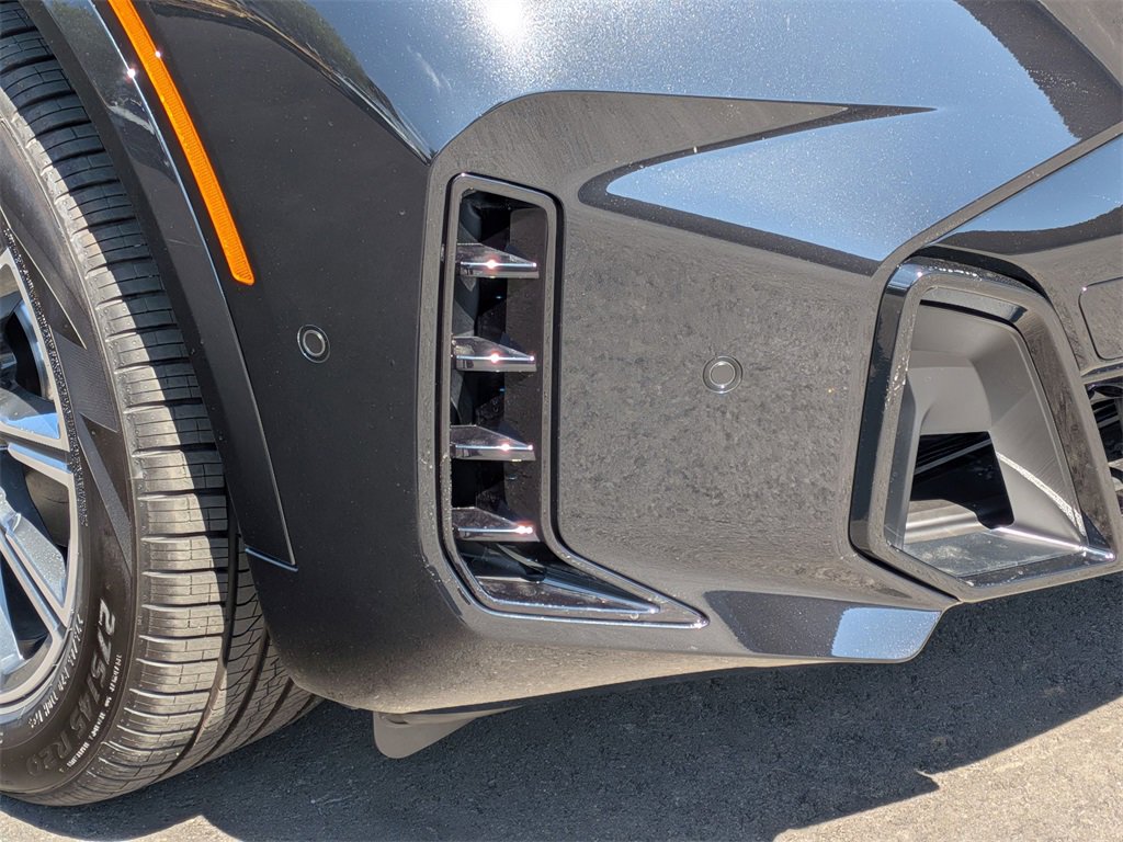 New 2026 BMW X5 sDrive40i image 23