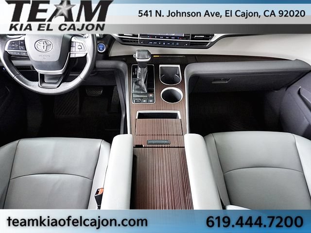 Used 2022 Toyota Sienna XLE w/ XLE Plus Package FWD image 22