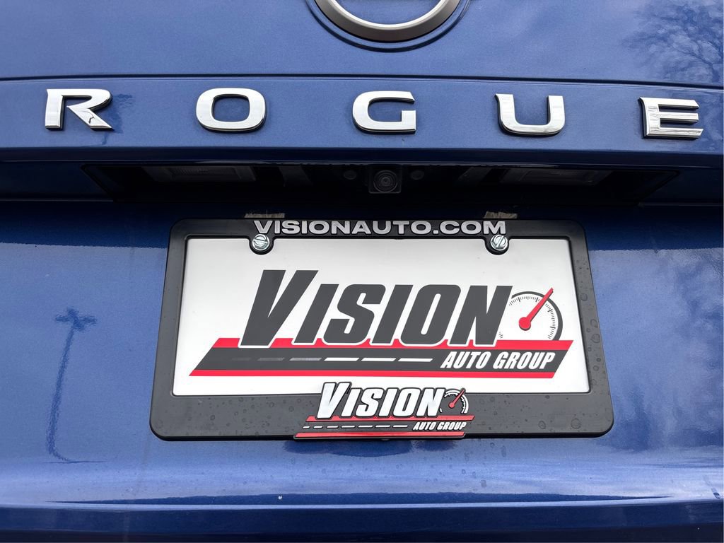 Used 2023 Nissan Rogue SV image 15