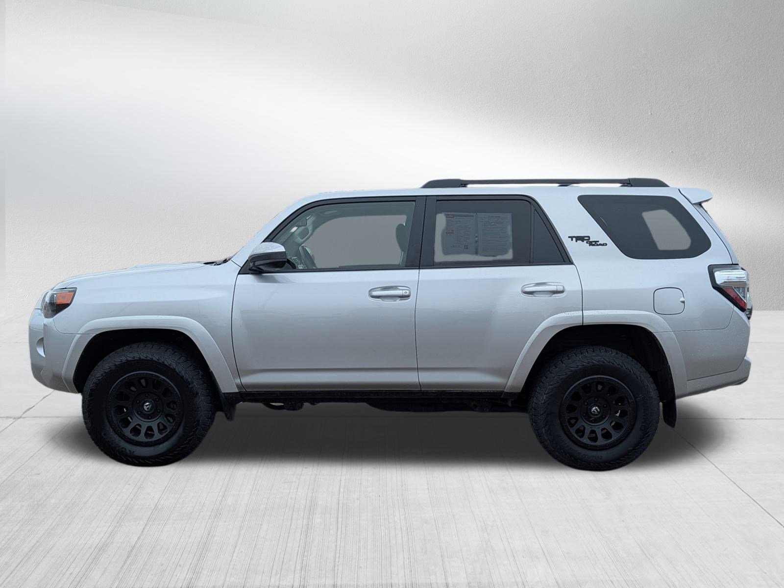 Used 2021 Toyota 4Runner TRD Off-Road image 4