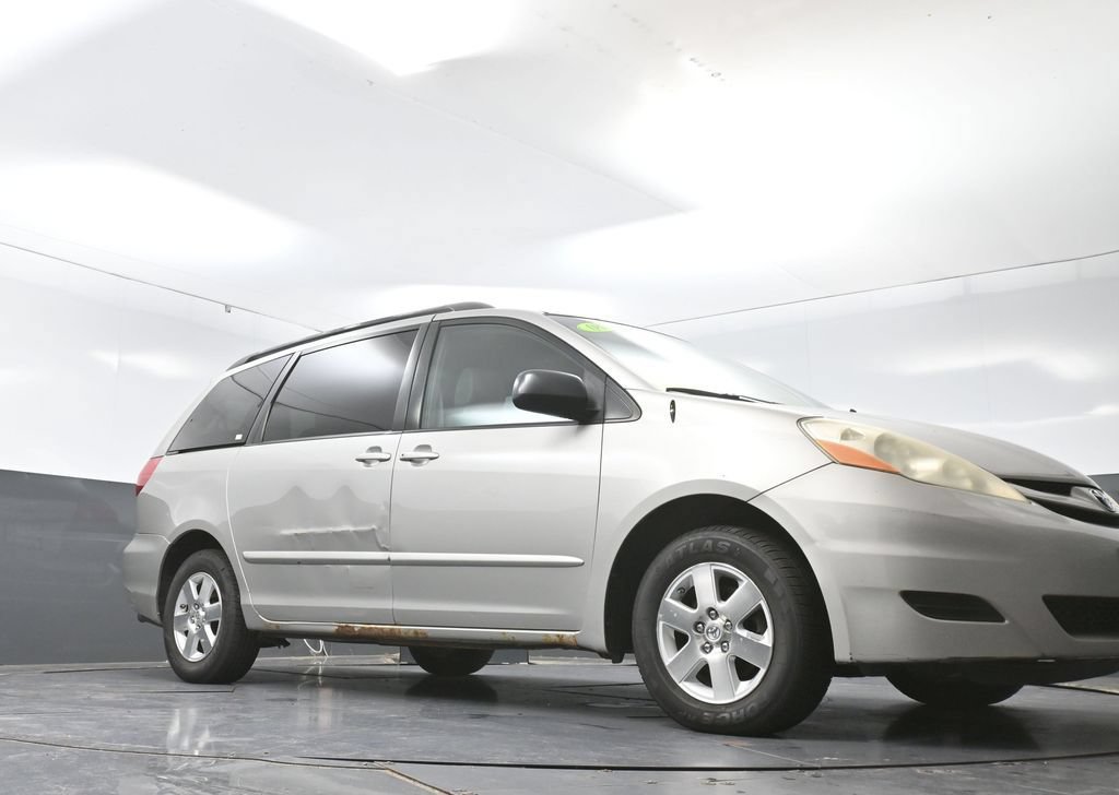 Used 2008 Toyota Sienna CE FWD image 19