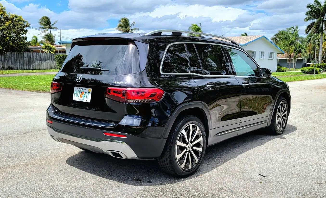 Used 2021 Mercedes-Benz GLB 250 GLB 250 4MATIC Sport Utility 4 w/ Premium Package image 13