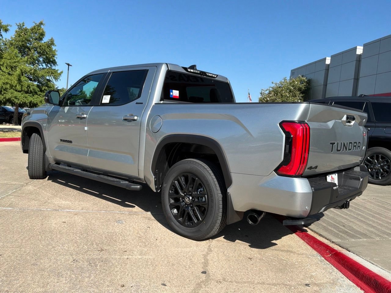 New 2026 Toyota Tundra Limited AWD/4WD image 7