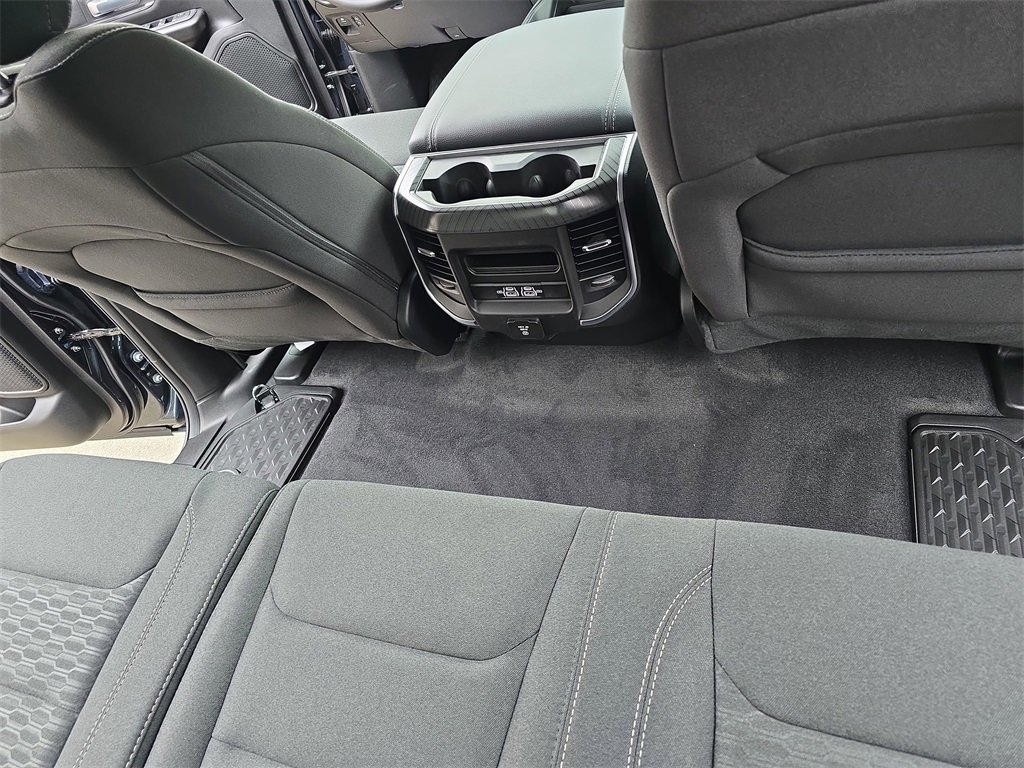 New 2026 RAM 1500 4x4 Crew Cab image 12