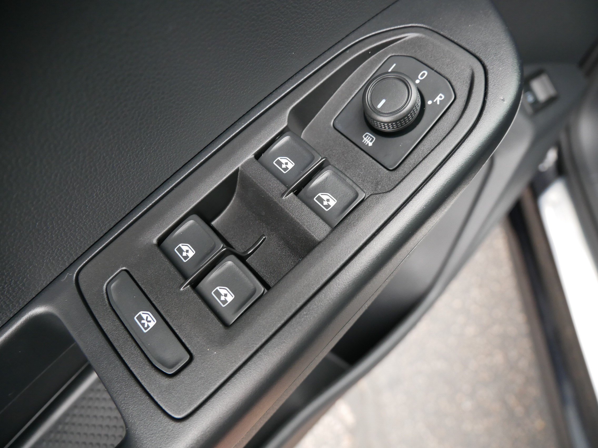 Used 2023 Volkswagen Taos SEL AWD/4WD image 19