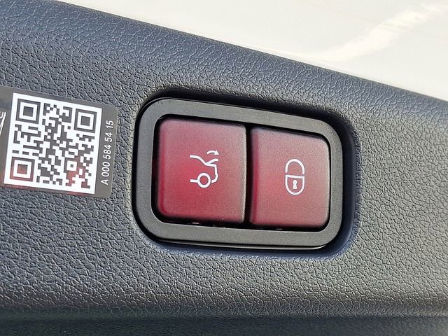 Used 2025 Mercedes-Benz E 350 Sedan image 30