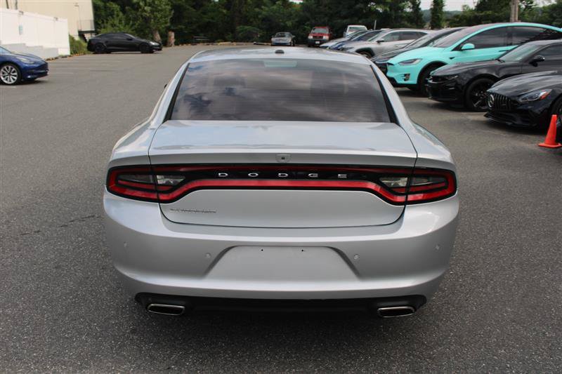 Used 2020 Dodge Charger SXT RWD image 6