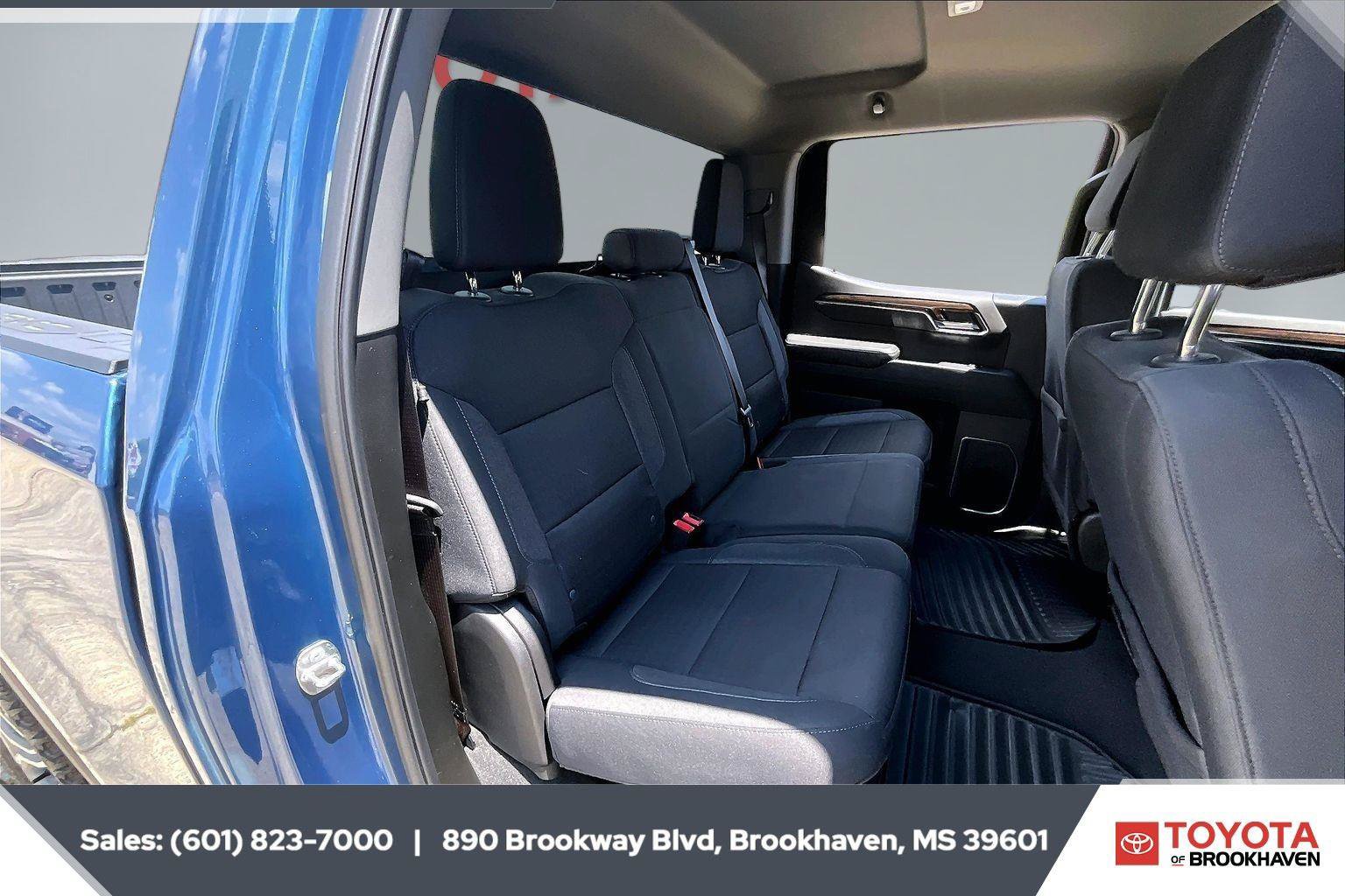 Used 2024 GMC Sierra 1500 SLE w/ X31 Off-Road Package AWD/4WD image 20