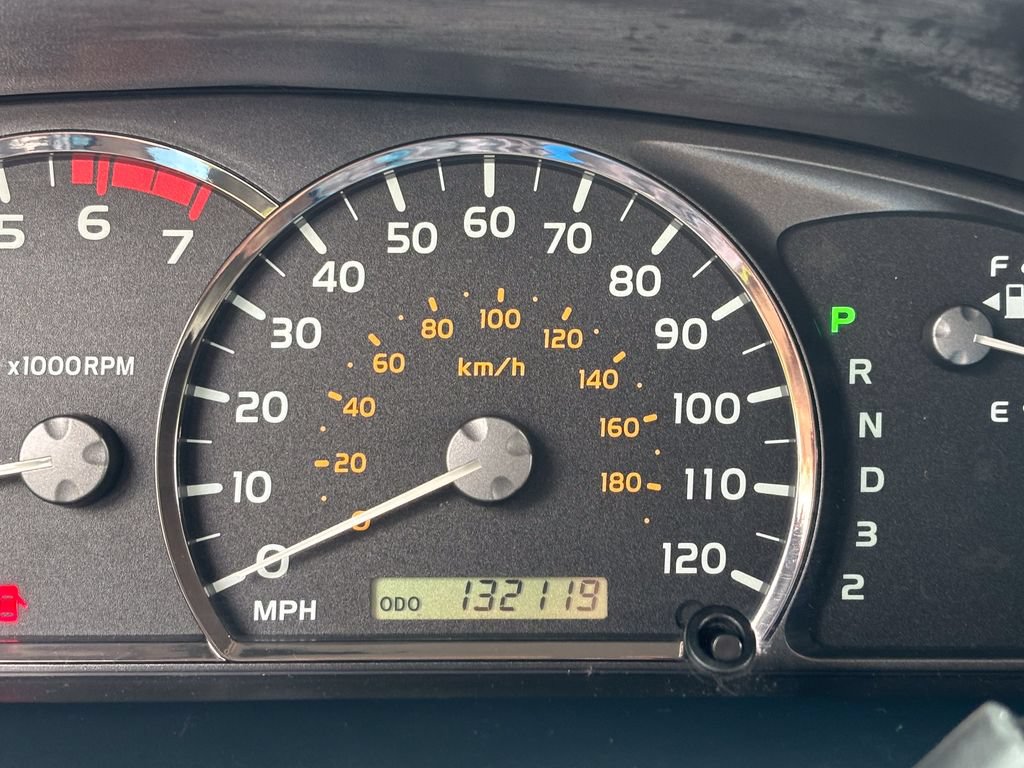 Used 2006 Toyota Sequoia SR5 AWD/4WD image 27