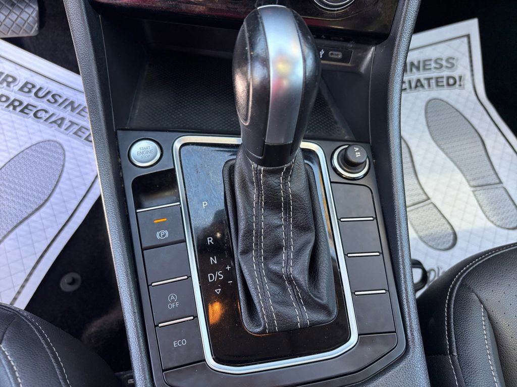 Certified 2021 Volkswagen Jetta SE w/ SE Cold Weather Package image 18