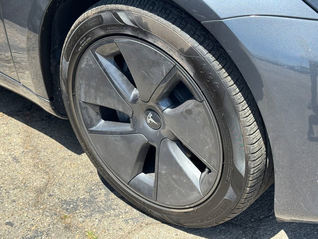 Used 2023 Tesla Model 3 Standard Range RWD image 4