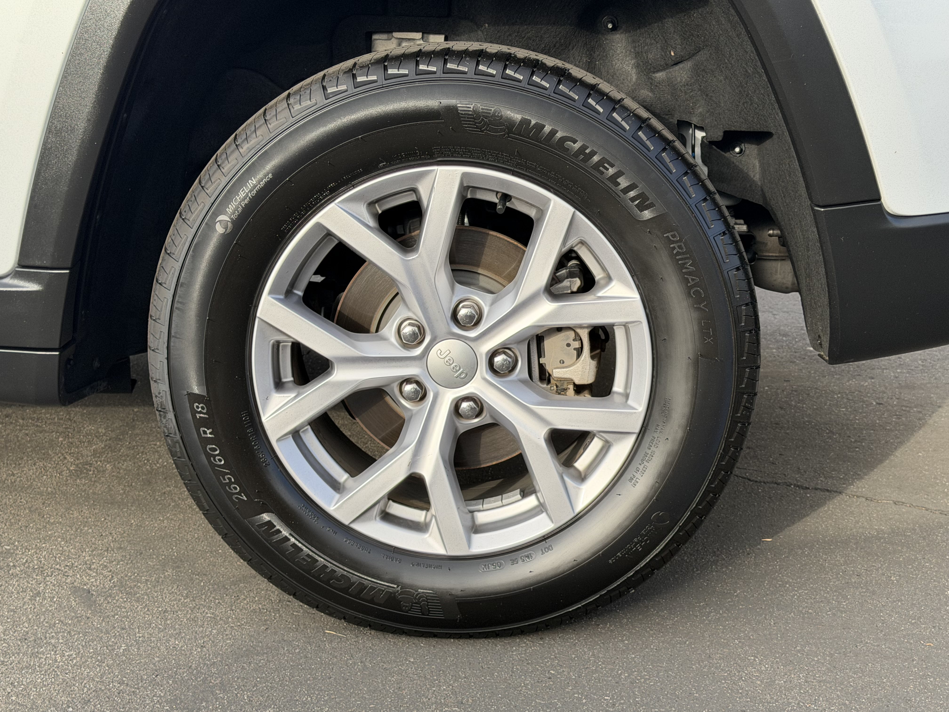 Used 2022 Jeep Grand Cherokee Limited RWD image 19