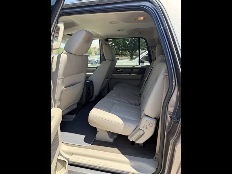 Used 2011 Ford Expedition EL XLT RWD image 14