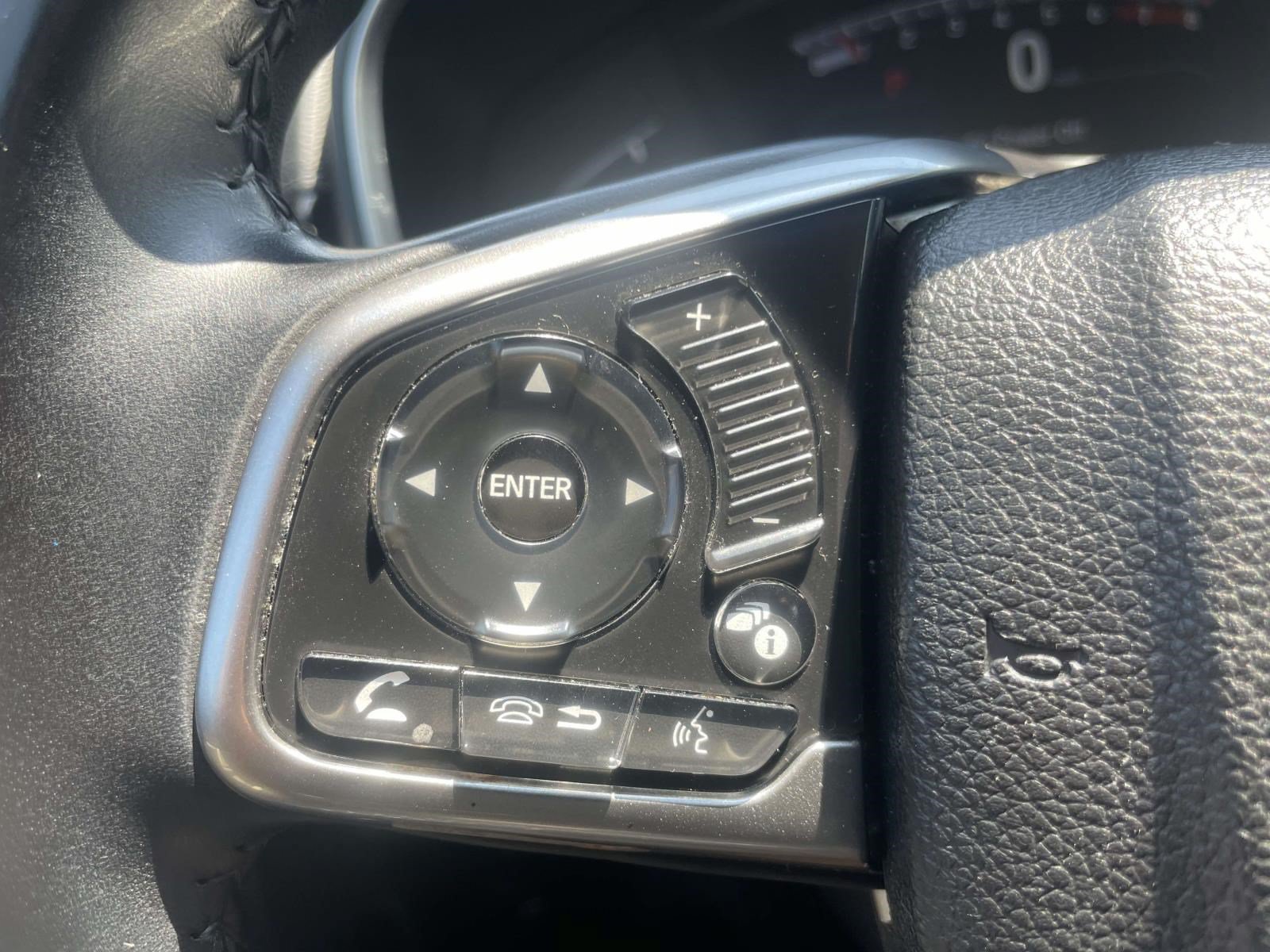 Used 2018 Honda CR-V Touring image 21