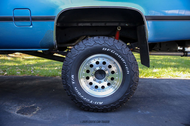 Used 1987 Chevrolet C/K Truck 2500 image 36