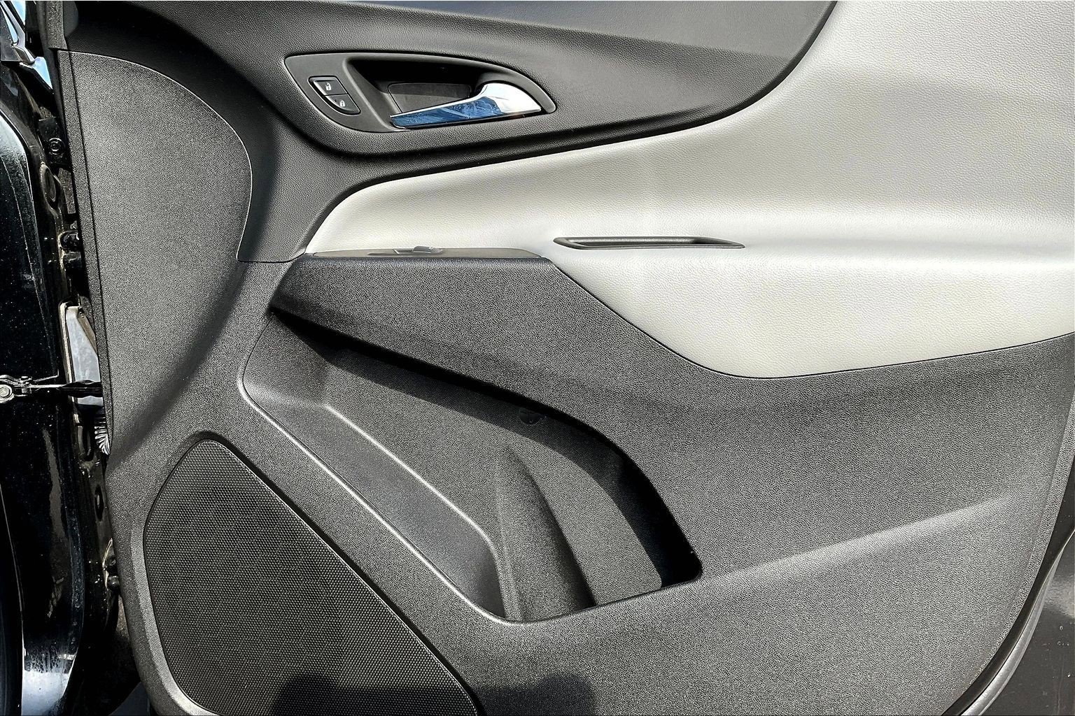 Used 2023 Chevrolet Equinox LS w/ LS Convenience Package FWD image 28