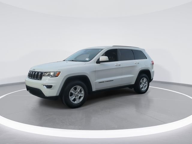 Used 2017 Jeep Grand Cherokee Laredo image 4