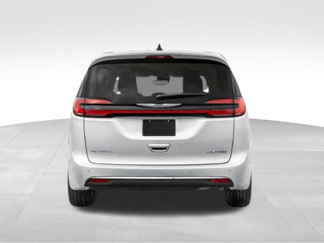 Used 2025 Chrysler Pacifica Limited FWD image 39