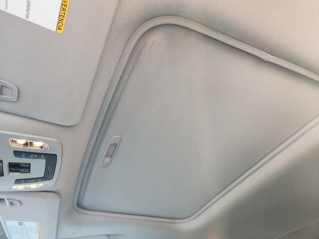 Used 2026 Toyota Sienna XLE FWD image 34