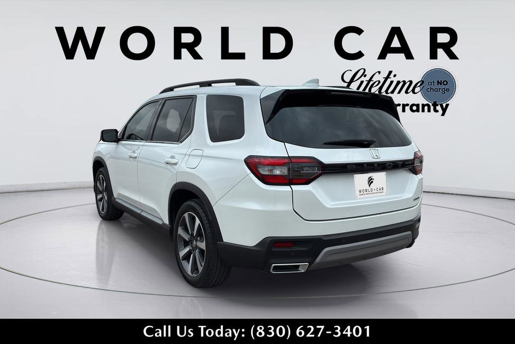 Used 2023 Honda Pilot Touring image 15