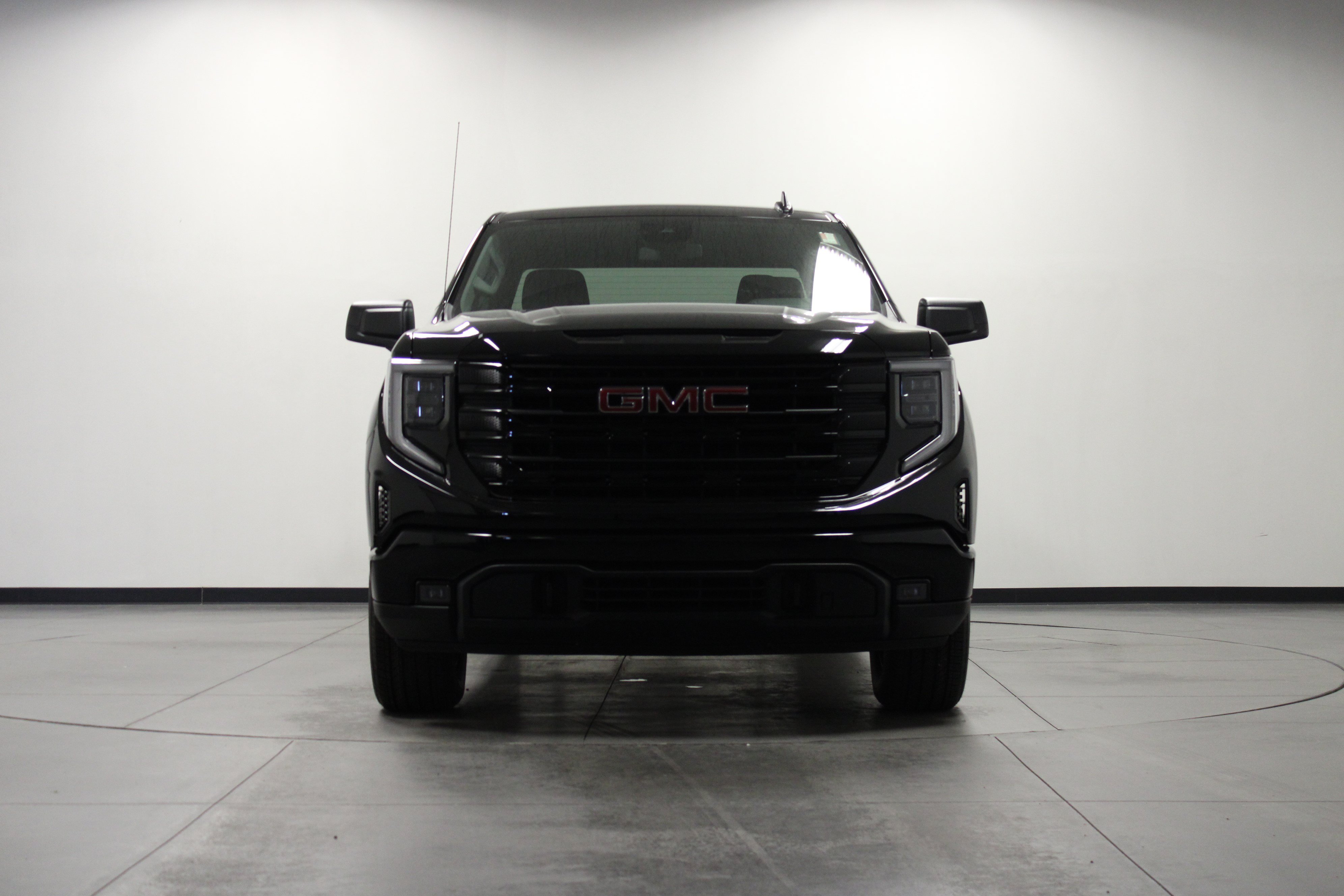 New 2026 GMC Sierra 1500 Elevation w/ Max Trailering Package AWD/4WD image 9
