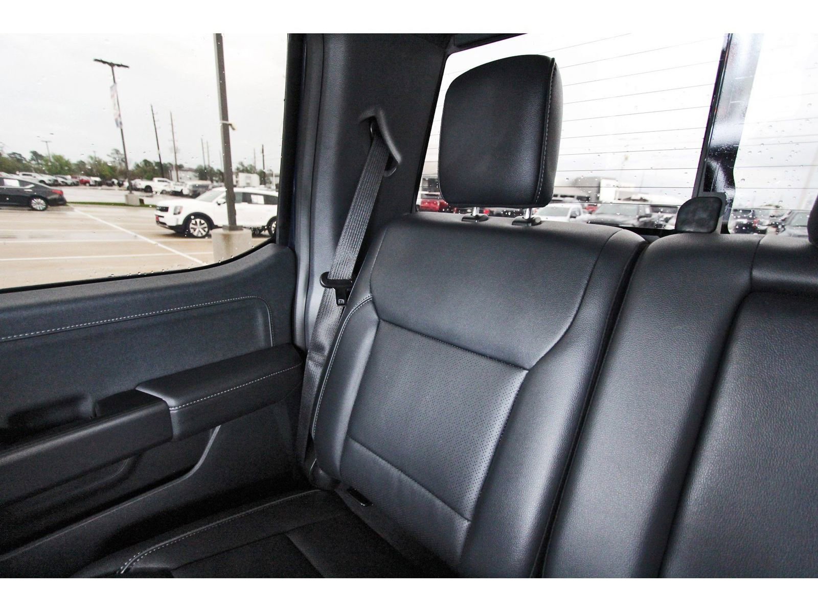 Used 2025 Ford F150 Lariat w/ Equipment Group 502A High image 14