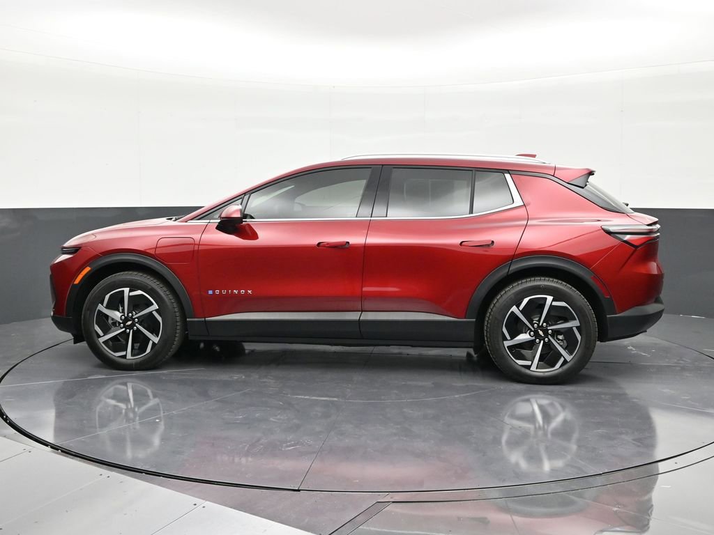 Used 2026 Chevrolet Equinox EV LT image 2