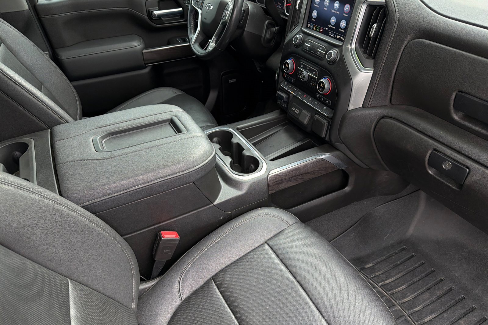 Used 2022 Chevrolet Silverado 3500 LTZ w/ LTZ Plus Package image 17