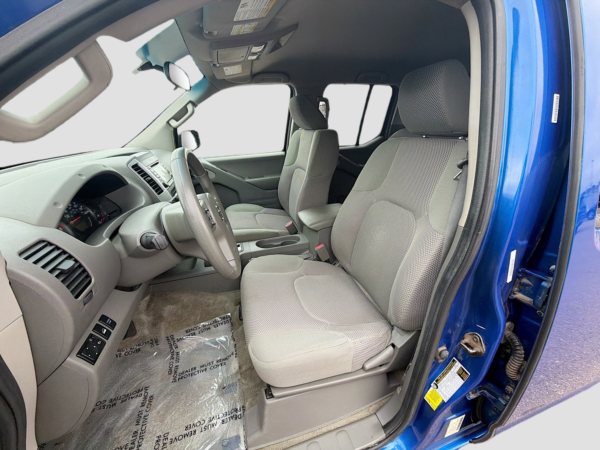 Used 2015 Nissan Frontier SV AWD/4WD image 13