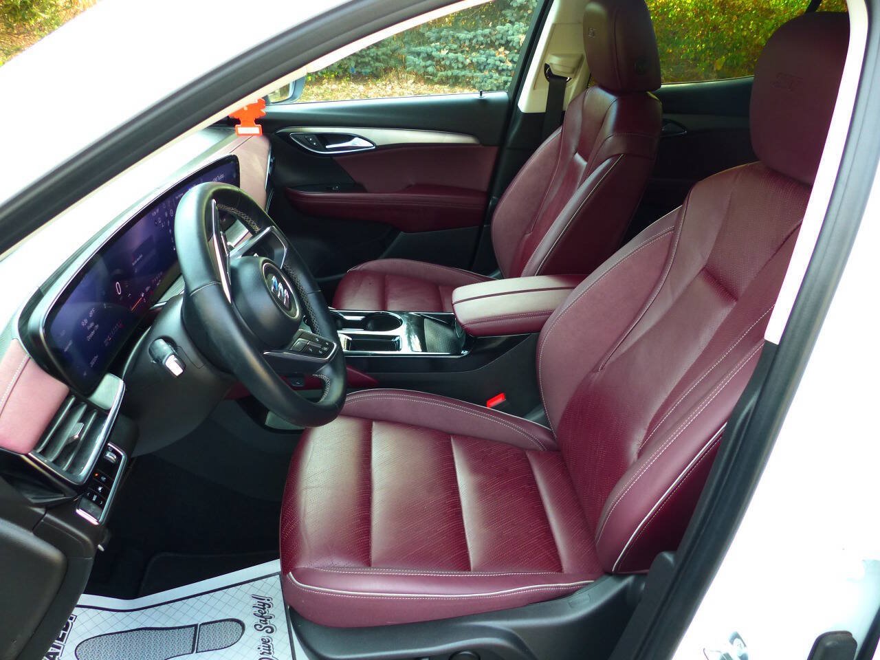 Used 2024 Buick Envision Sport Touring AWD/4WD image 28