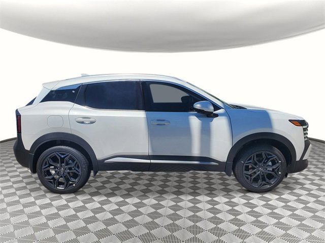 New 2025 Nissan Kicks SR image 7