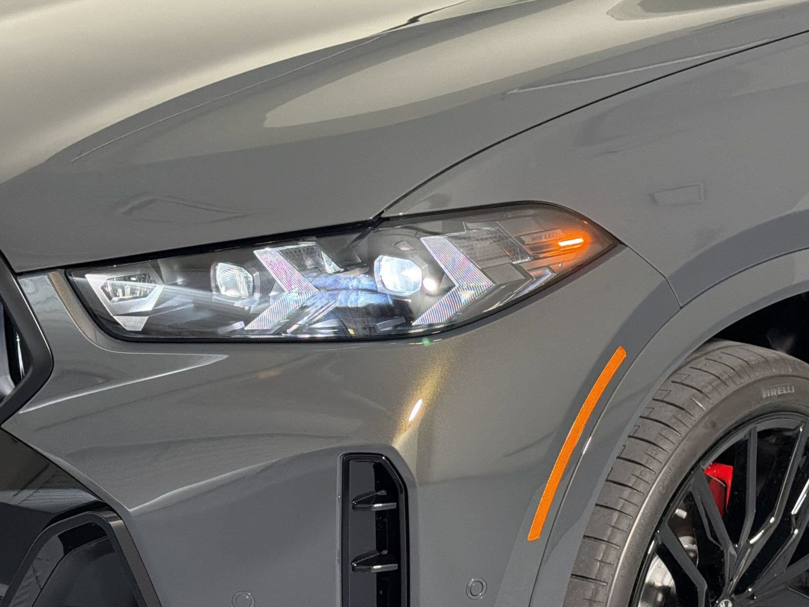 New 2027 BMW X6 xDrive40i w/ Executive Package AWD/4WD image 12